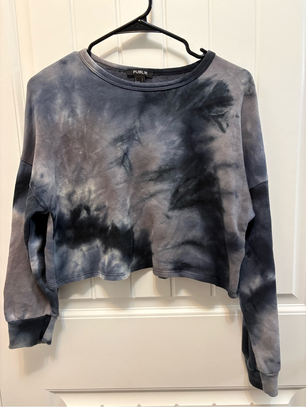 Publik Tie-Dye Cropped Sweatshirt. Size Small. Grey/Black tones.